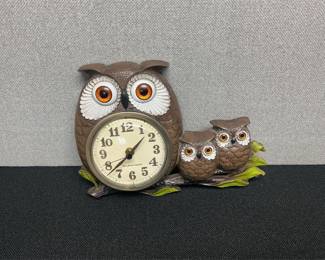 vintage owl clock