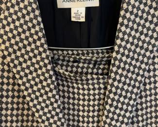Size 2 Anne Klein II Skirt Suit .