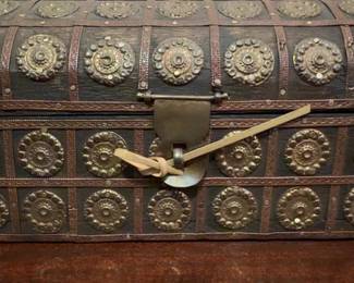 8” The Bombay Company Vintage Handcrafted Metal Studded Wooden Decorative Trunk