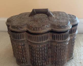 8”x11” Vintage Faux Crocodile Texture Footed Lidded Decorative Box