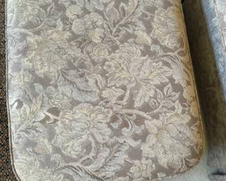 39”x27” Bassett Floral Tapestry Upholstered Ottoman