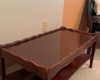 37”x17”x15” Vintage Scalloped Edge Mahogany Coffee Table From Gravely Novelty Furniture
