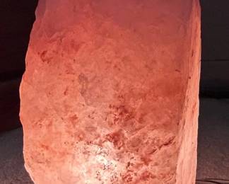 Natural rock salt lamp