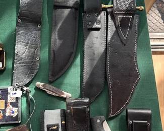 Selection of hunting knives included some "Buck" branded items