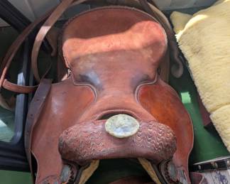 Crates Model 2370 Western Reining horse saddle with Basket Weave Tooling
