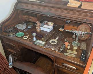 Roll top desk
