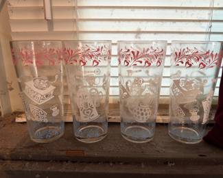 Hazel Atlas Kitchen Aids glass tumblers