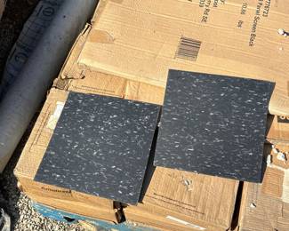 PALLET OF TILES