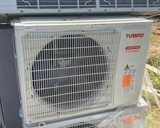 MINI SPLIT AIR CONDITIONER