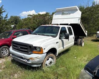 2002 FORD F-450 PICKUP TRUCK