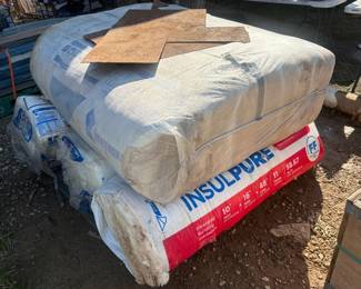 LOT OF INSULATION