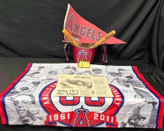 UM263Angels 1 Fans Only Souvenirs