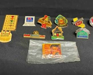 UM136Assortment Of Vintage Pins