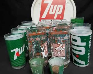 UM234Vintage 7 Up Glasses And More