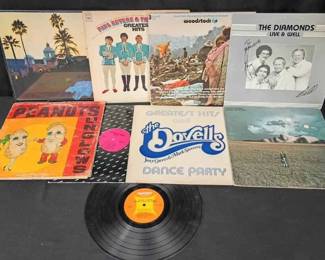 UM221Vintage Classic Record Collection