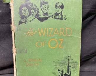 UM276The Wizard Of Oz By L.Frank Baum 1944 printing