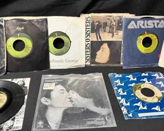 UM192Vintage The Beatles And Yoko Ono 45 RPM Vinyl Lot 9 Records