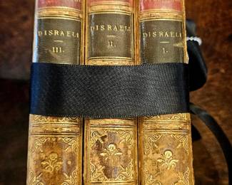 Set of 3 Disreali Antiquarian books "curiosites of literature" c 1820 in great condition