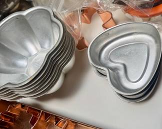 Baking molds