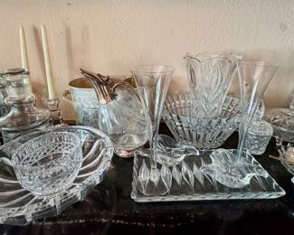 Crystal trays, barware, bowls
