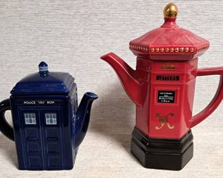 ENGLAND TEA POTS