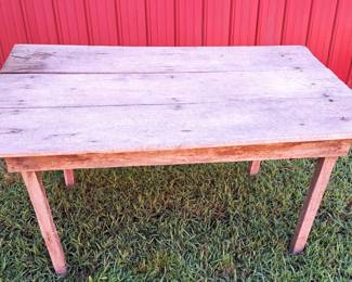 PLANK FARM TABLE