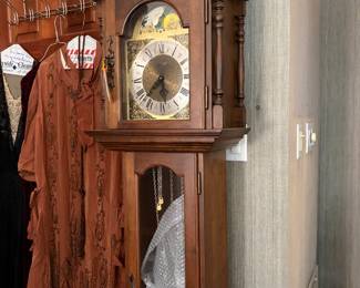 clock, battery