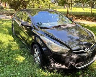 2014 Hyundai Elantra needs interior 