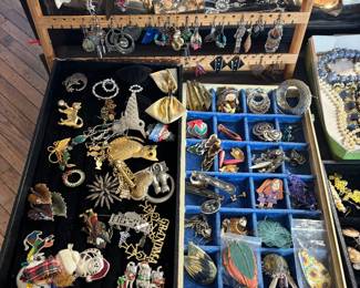 vintage jewelry brooches lots of dangle earrings