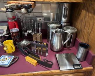 stainless kitchen decos, towle stainless flatware set