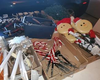 christmas yard decos