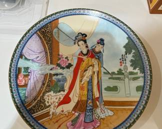 Imperial Jingdezhen Porcelain Plate: Yuan-Chun, Beauties of the Red Mansion Series