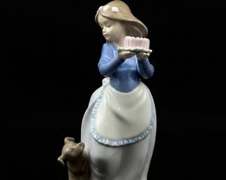 Nao by Lladro Puppy's Birthday Figurine #1045