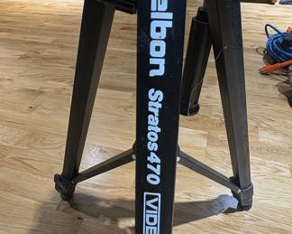 Velbon Stratos 470 Video Tripod