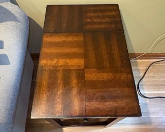 Flip-Top End Table with Storage