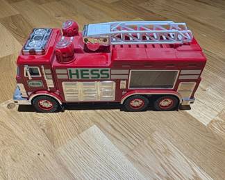 2005 Hess Emergency Truck with Rescue Vehicle