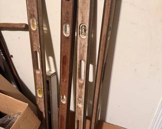 Group of Five Wood-Bodied Spirit Levels, Washer, Dryer, and Water Heater