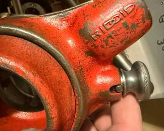 RIDGID pipe-threading tool lot in metal toolbox - additional view