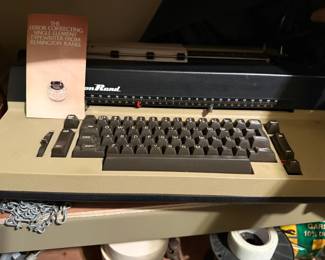 Remington Rand electronic correcting typewriter - additional view