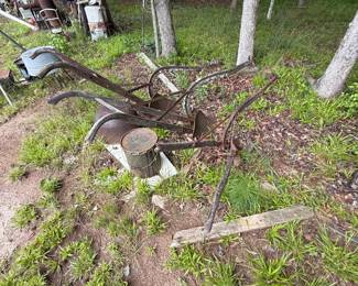 Outdoor Antique/Vintage Farm Implement Group