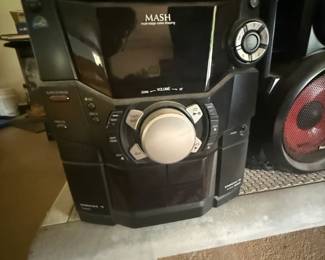 Panasonic SA-AK110 5-CD Stereo System with SB-AK110 Speakers - additional view