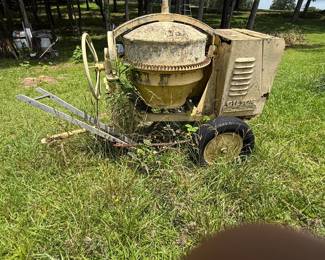 Gilson towable concrete mixer