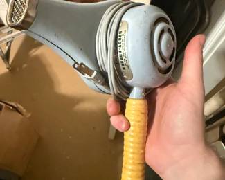 Handy-Hannah electric hair dryer, Catalog No. 695