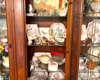 Misc china cabinet items
