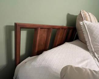 ES  be set bed