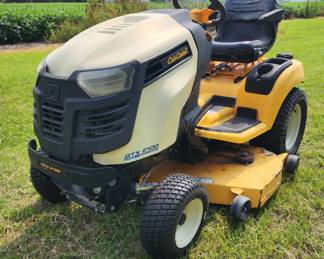 Cub Cadet lawn tractor GTX 2100 runs well.Tilt wheel,Power steering,electric deck lift