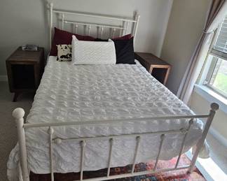 White Metal Frame Bed