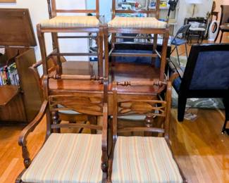 Kitchen dinette set with drop leaves/1 arm chair and 3 side chairs