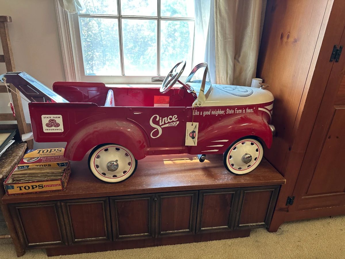 2002 State Farm 80th Anniversary Pedal Car Wrecker
