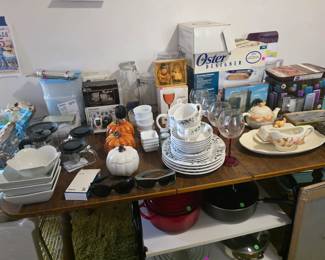 Tableware, breadmaker, Pots, Pans and more